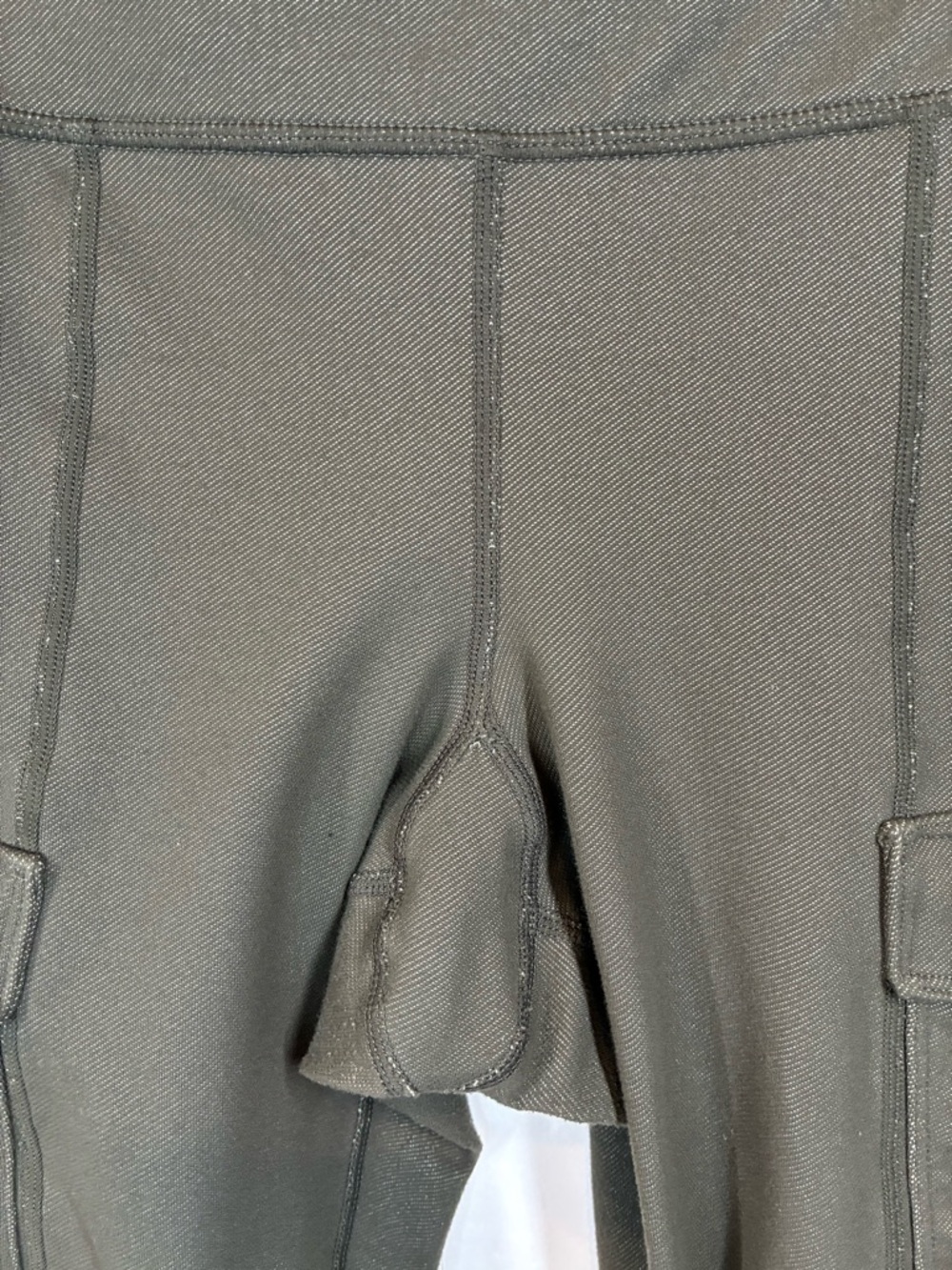 Lululemon Cargo Utility Leggings Olive Green Size 8 High Rise Ankle Zip Pocket - Picture 6 of 13